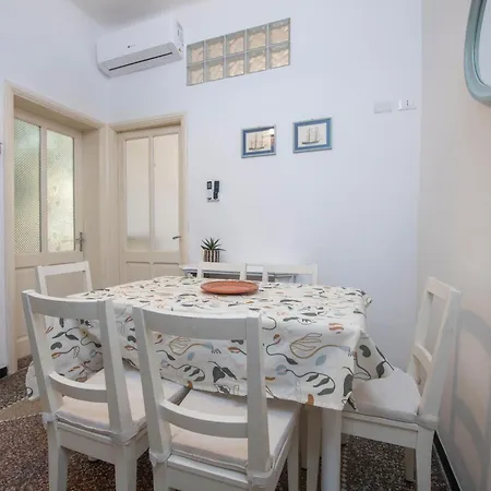 Apartment 244b - Casa Ludo, Centro Storico,140m Dalla Baia Del Silenzio Patrimonio Unesco E Mare Sestri Levante